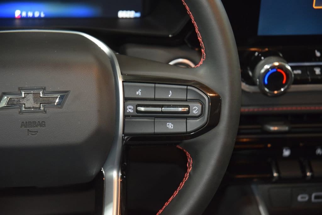 2024 Chevrolet Colorado Z71 - Photo 37