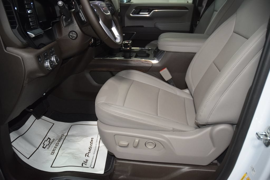 2026 GMC Sierra 1500 SLT - Photo 42