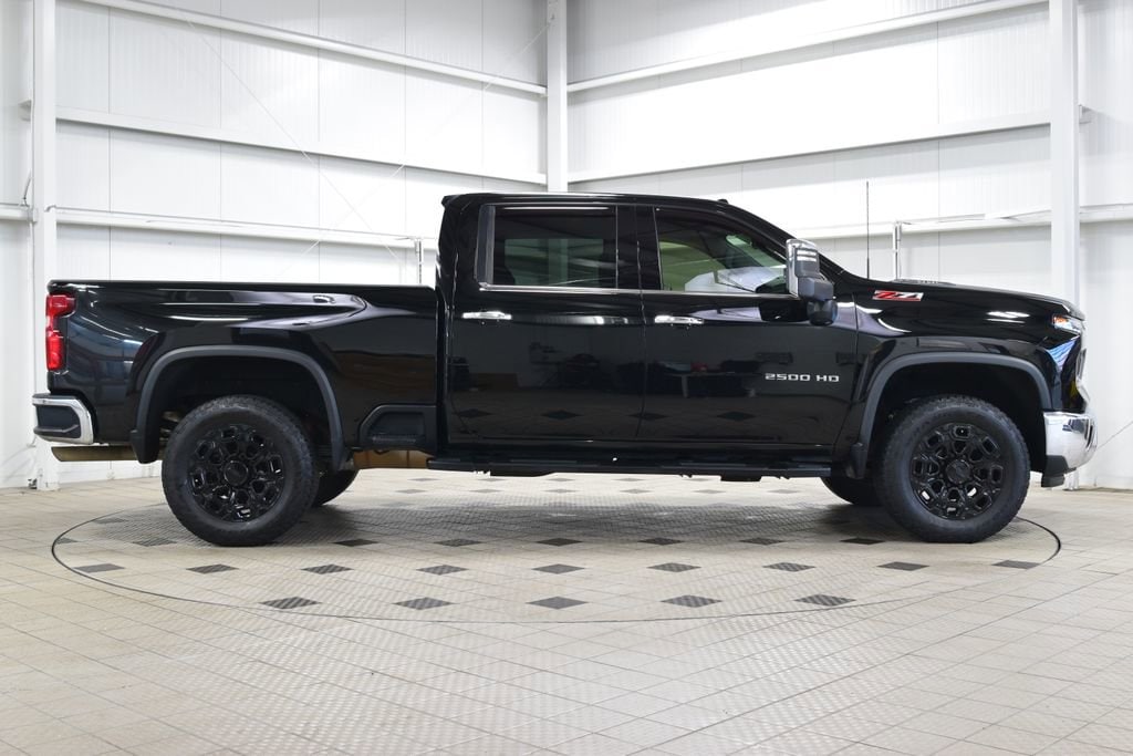 2024 Chevrolet Silverado 2500HD LTZ - Photo 9