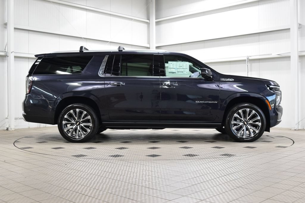 2026 Chevrolet Suburban High Country - Photo 9