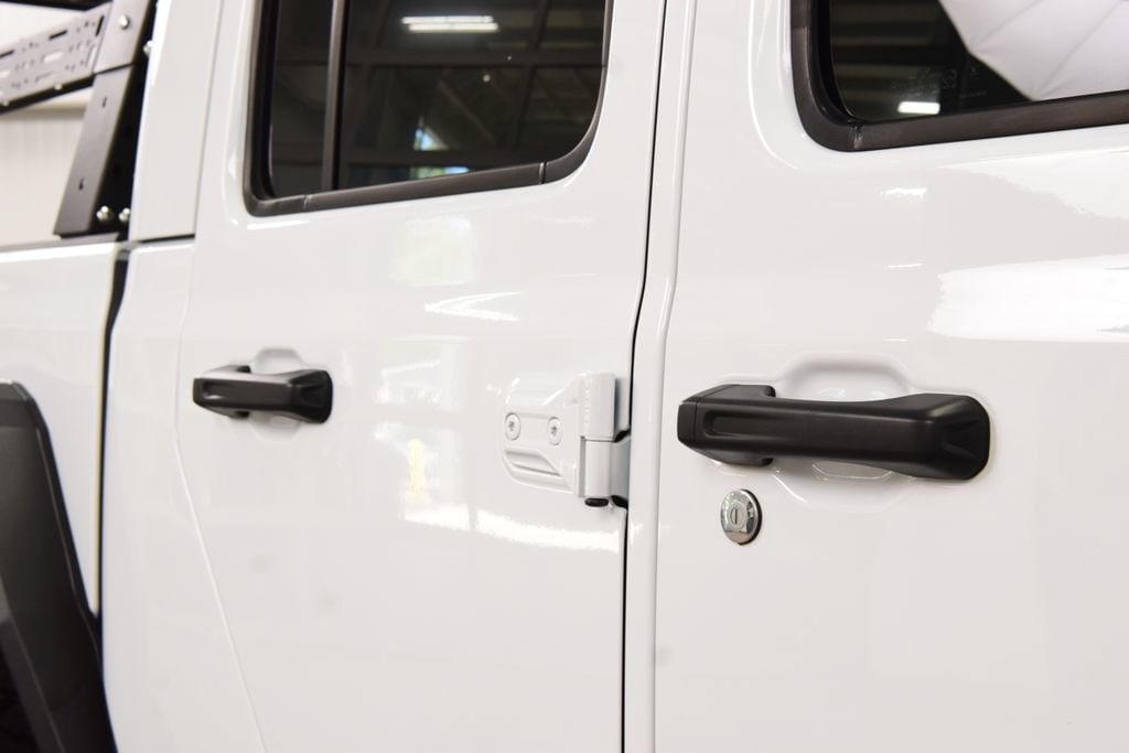 2024 Jeep Gladiator Nighthawk - Photo 18