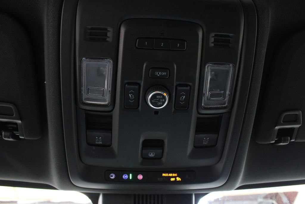 2024 GMC Yukon AT4 - Photo 7