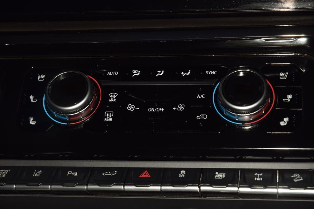 2024 GMC Sierra 2500HD AT4X - Photo 36