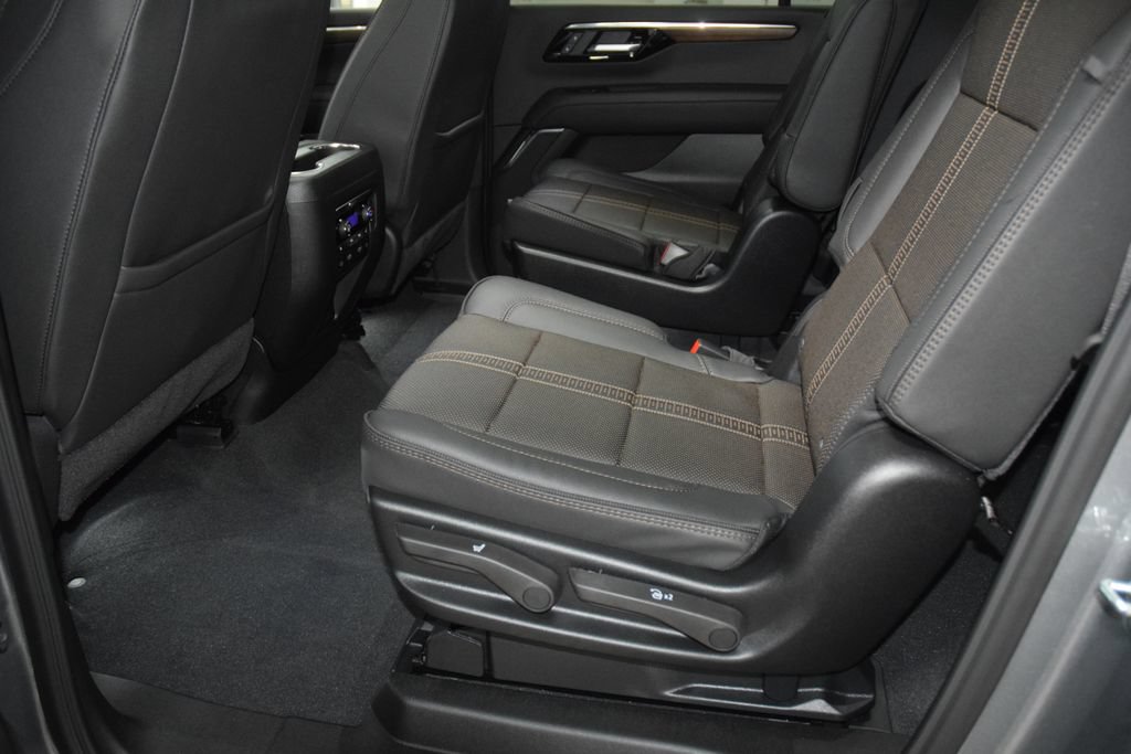 2026 Chevrolet Suburban High Country - Photo 42