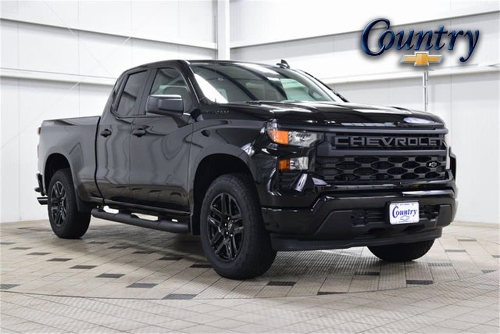 2026 Chevrolet Silverado 1500 Custom's photo