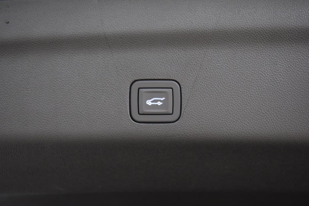 2026 Chevrolet Suburban High Country - Photo 26
