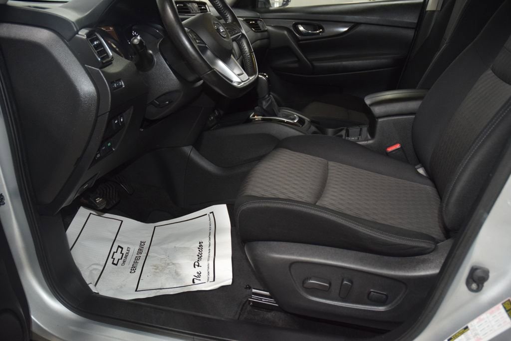 2018 Nissan Rogue SV - Photo 39
