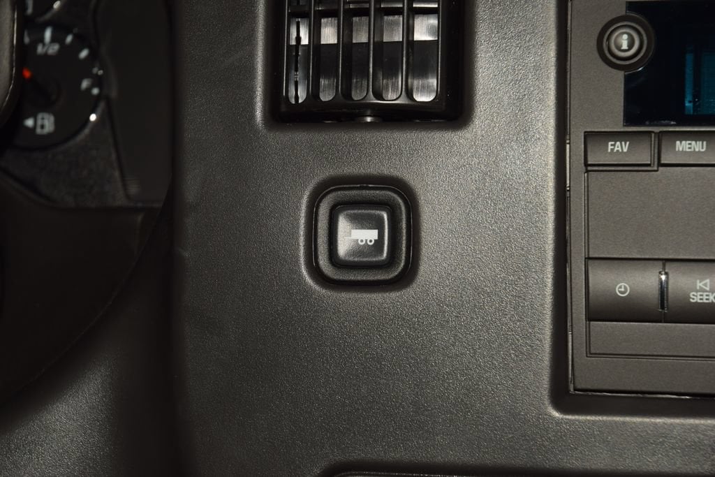 2026 Chevrolet Express Passenger LS - Photo 23