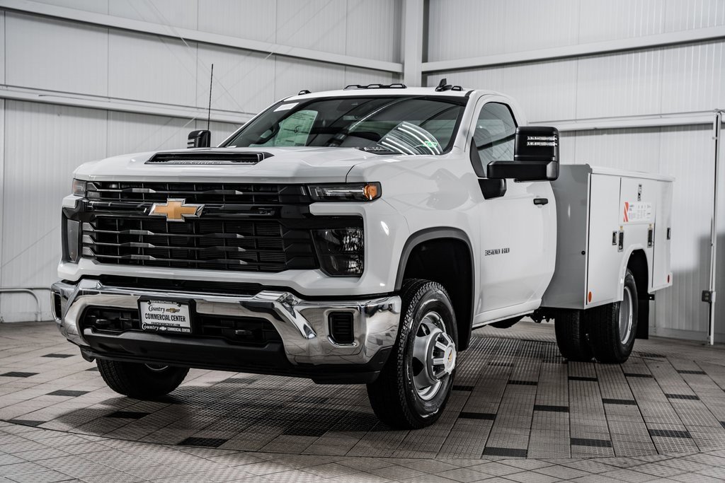 2025 Chevrolet Silverado 3500HD Work Truck photo 4