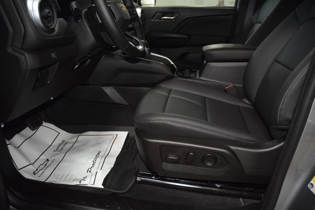 2024 Chevrolet Colorado LT - Photo 42