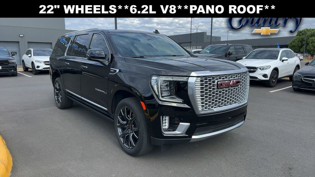 2024 GMC Yukon Denali AWD's photo