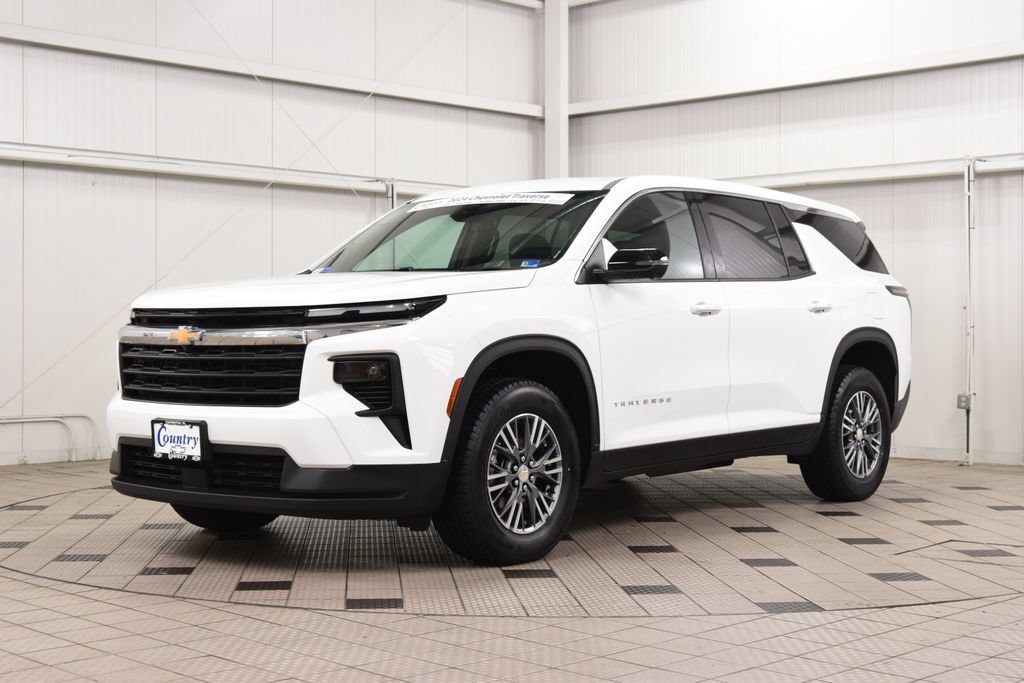 2024 Chevrolet Traverse LS - Photo 3