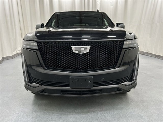 2022 Cadillac Escalade ESV Sport photo 2