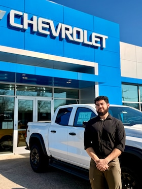 Staff member CARLOS MORAN from ID_f2901e27a263