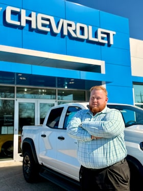 Staff member JUSTIN KENT from ID_f2901e27a263