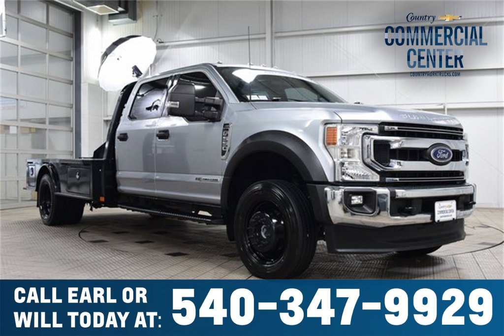 2022 Ford F-550 Super Duty Chassis Cab XLT's photo