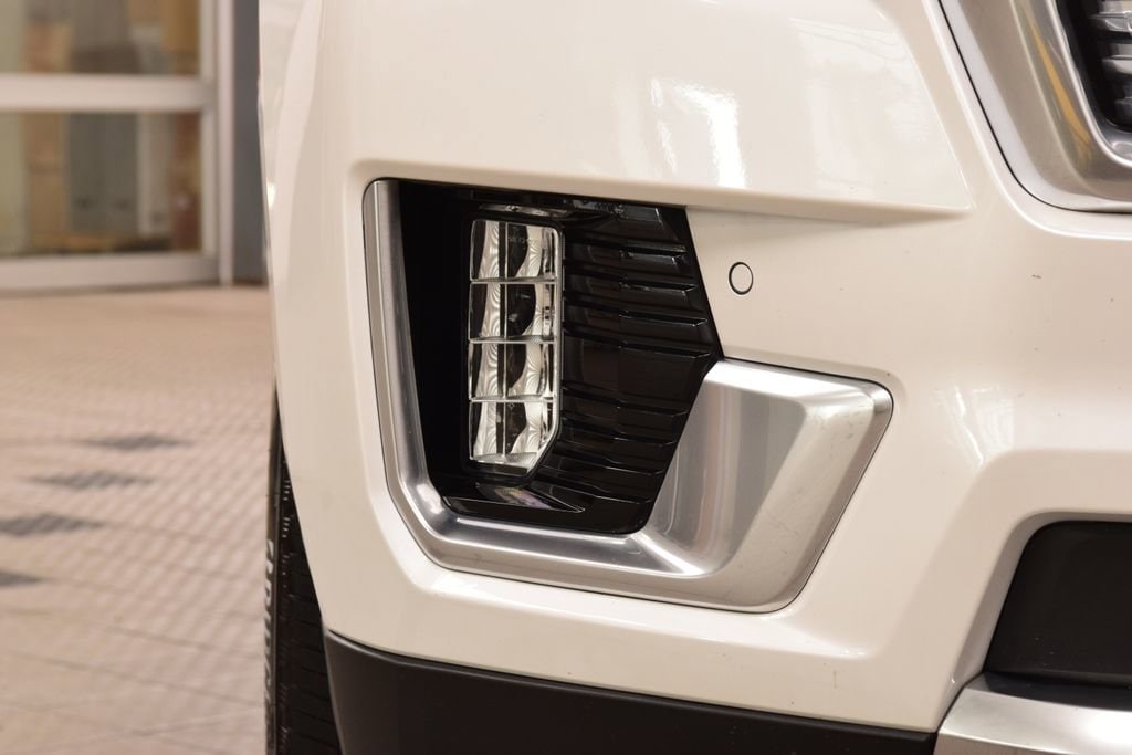 2024 GMC Yukon Denali - Photo 14