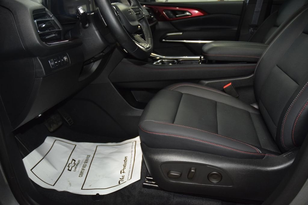 2025 Chevrolet Traverse Z71 - Photo 38