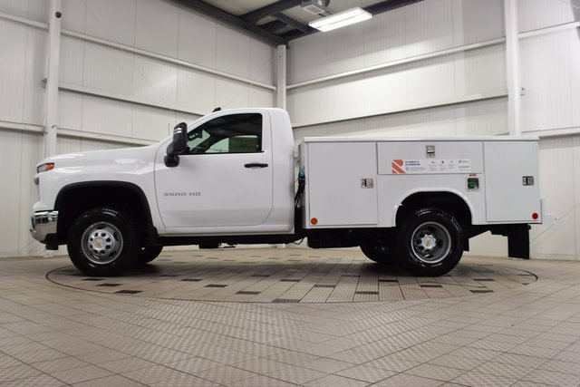 2025 Chevrolet Silverado 3500HD Work Truck photo 4