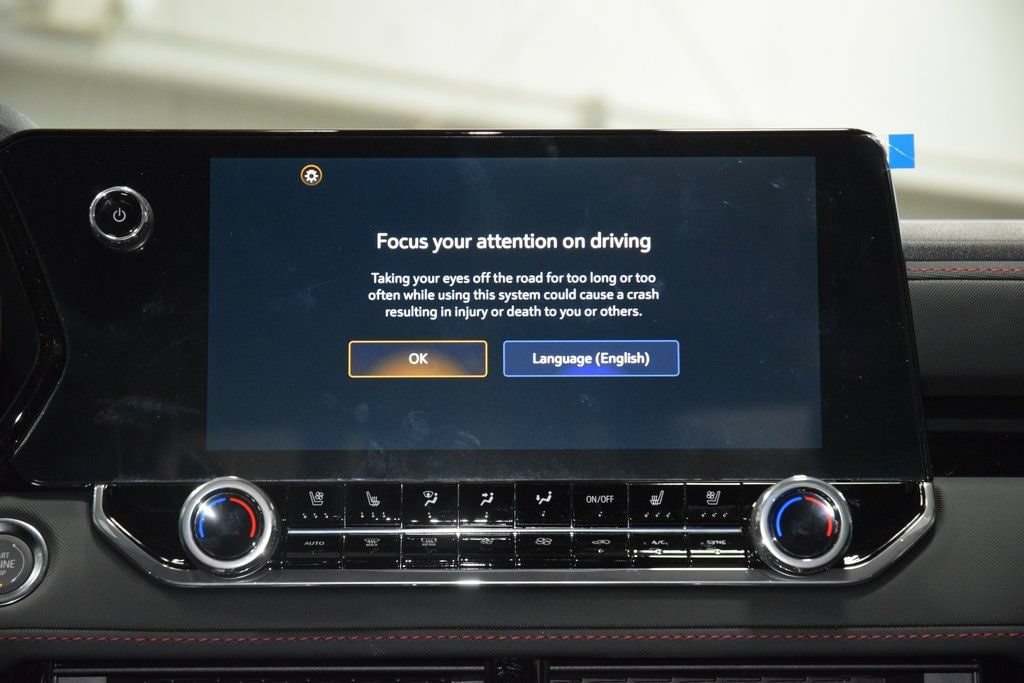 2026 Chevrolet Colorado Z71 - Photo 32