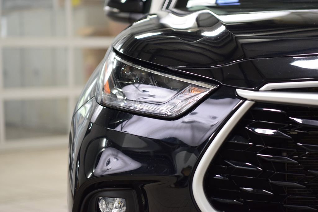 2023 Toyota Highlander LE - Photo 12