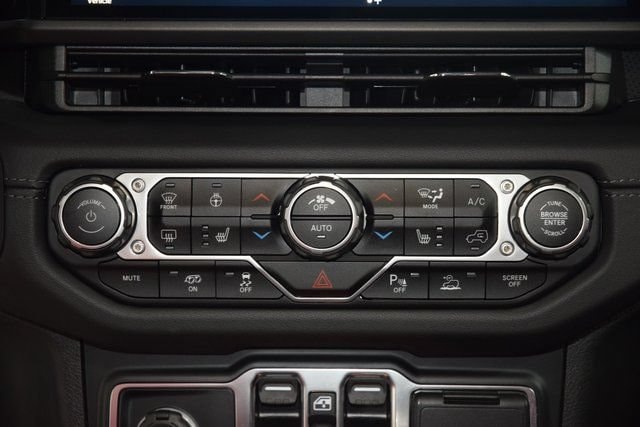2024 Jeep Wrangler 4-Door Rubicon 392 - Photo 35