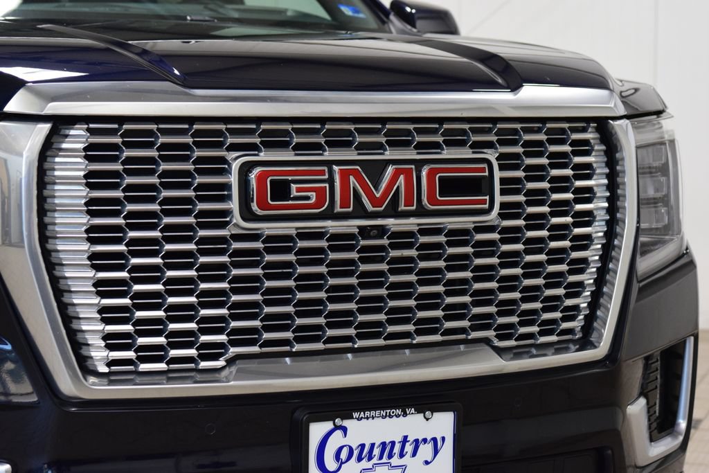 2024 GMC Yukon Denali - Photo 11