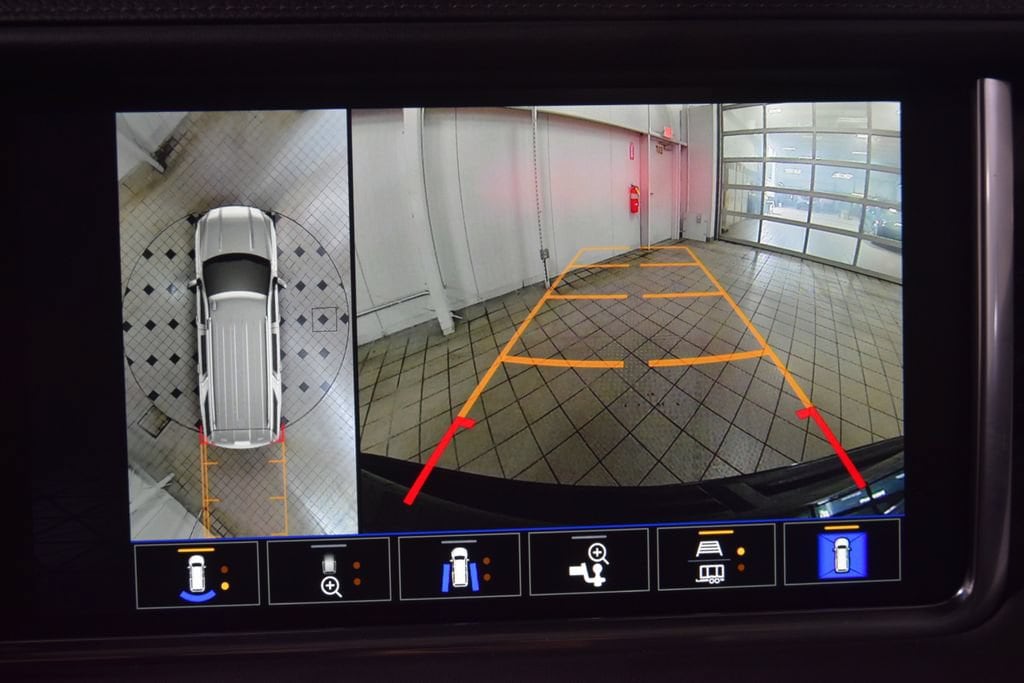 2024 GMC Yukon Denali - Photo 55