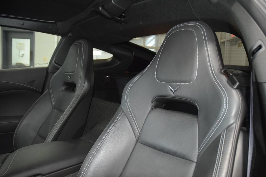 2017 Chevrolet Corvette 2LT - Photo 45