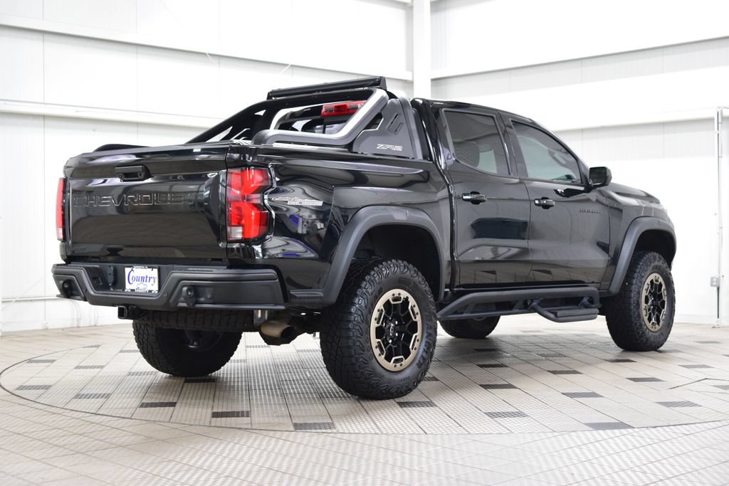 2023 Chevrolet Colorado ZR2 - Photo 7