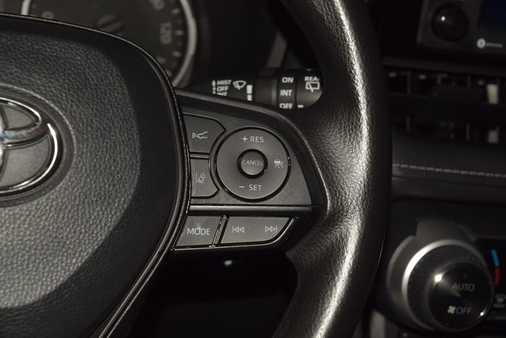 2022 Toyota RAV4 XLE - Photo 37