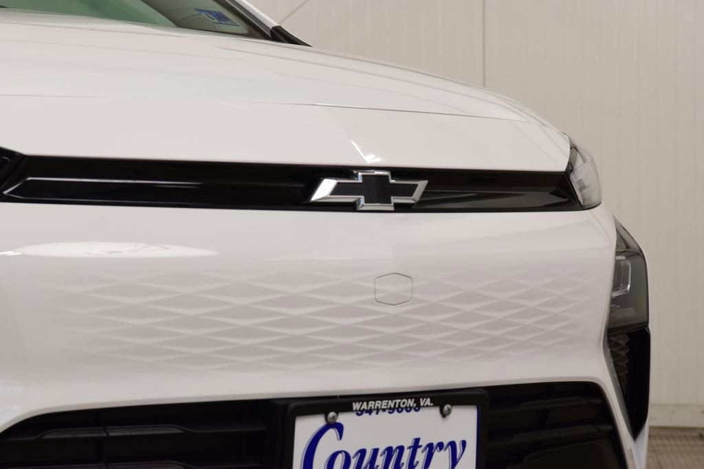 2027 Chevrolet Bolt LT - Photo 11