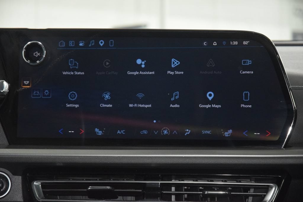 2024 Chevrolet Traverse LS - Photo 29