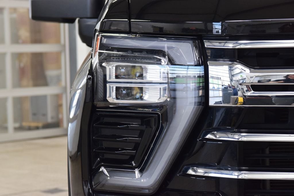 2024 Chevrolet Silverado 2500HD LTZ - Photo 12