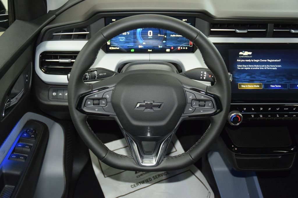 2027 Chevrolet Bolt RS - Photo 32