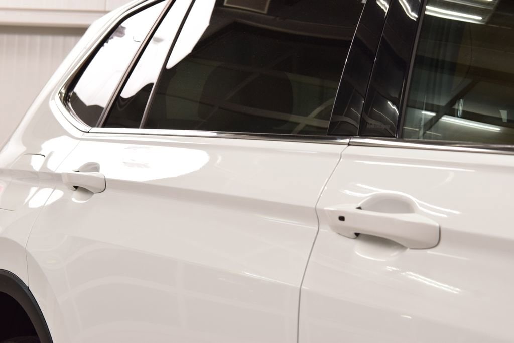 2022 Volkswagen Tiguan SE - Photo 16