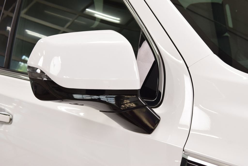 2024 GMC Yukon XL Denali - Photo 18