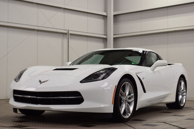2016 Chevrolet Corvette Stingray Z51 1LT photo 3