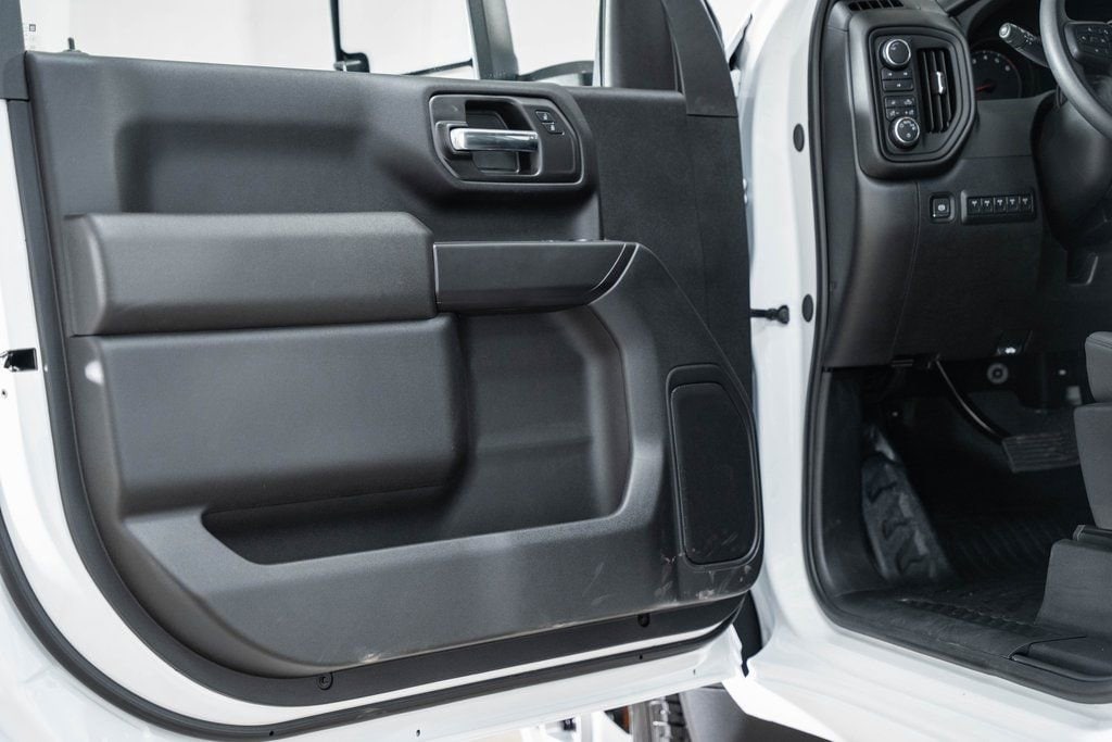 2025 Chevrolet Silverado 3500 HD Work Truck - Photo 38