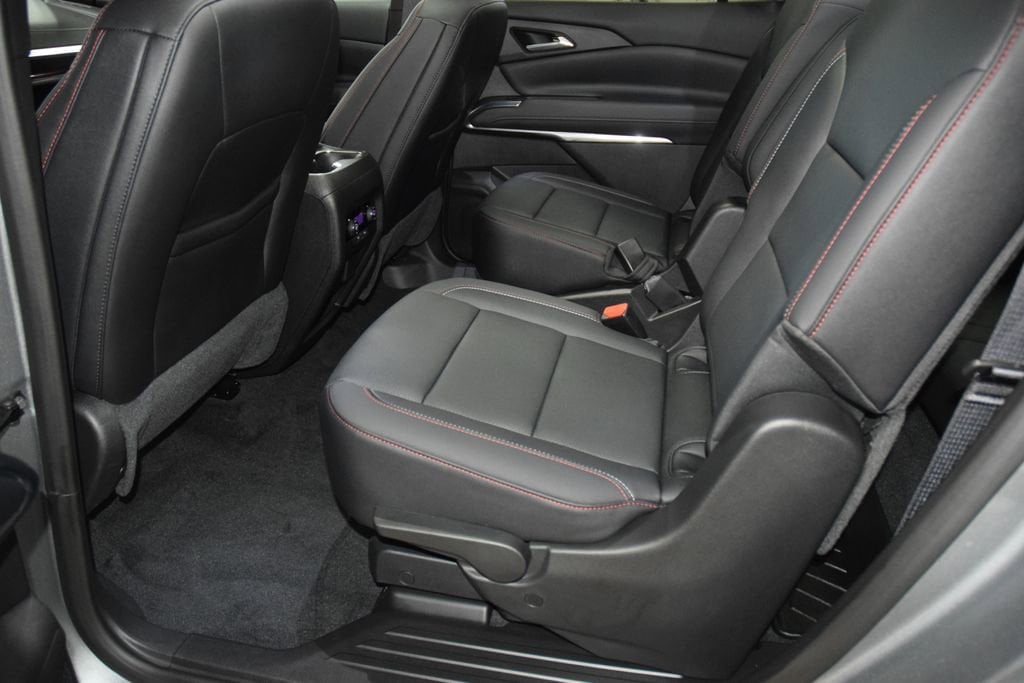 2025 Chevrolet Traverse Z71 - Photo 41