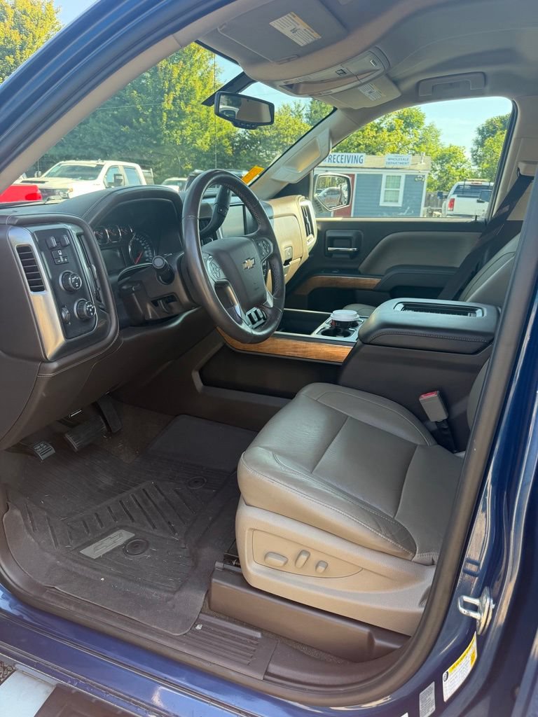 2017 Chevrolet Silverado 1500 LTZ - Photo 11