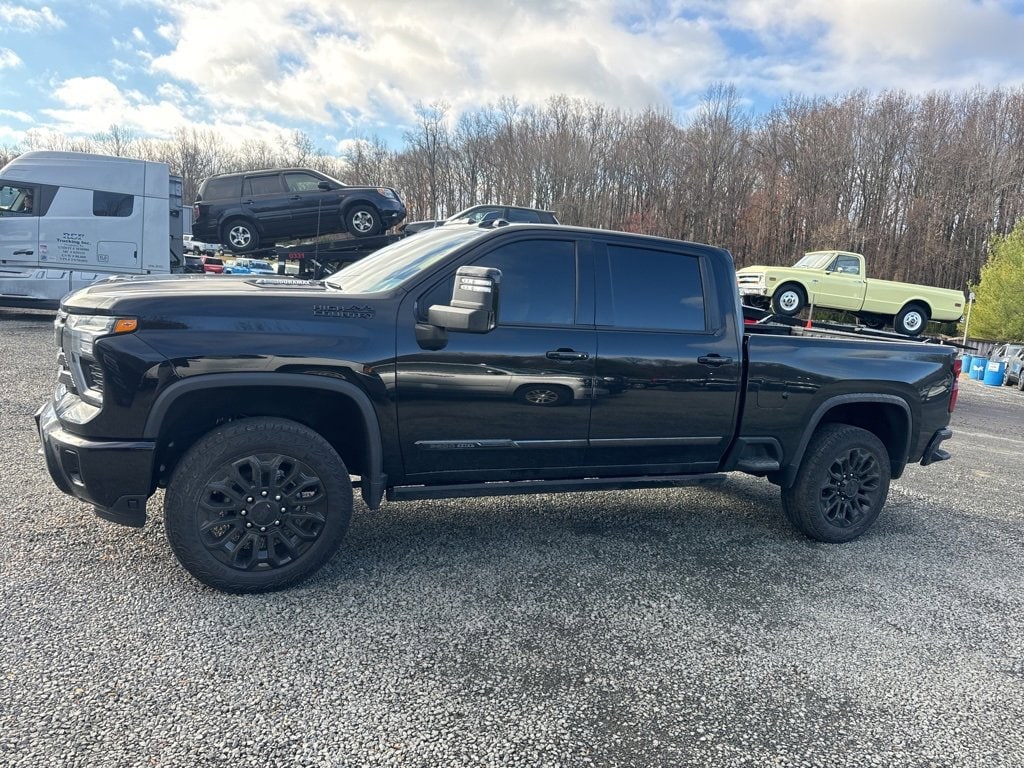 Used 2024 Chevrolet Silverado 2500 HD High Country Truck Crew Cab