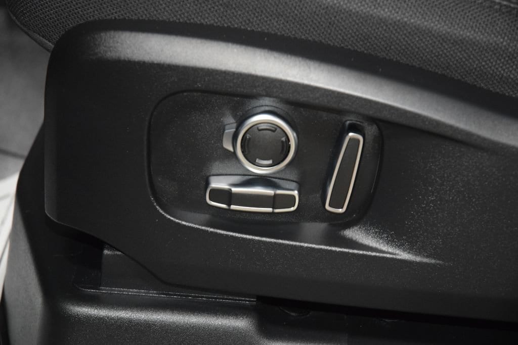 2024 Land Rover Defender X - Photo 42
