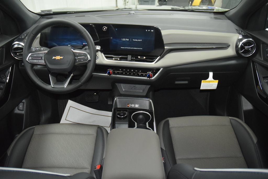 2027 Chevrolet Equinox LT - Photo 28
