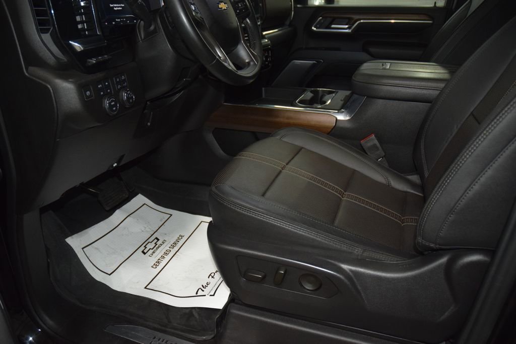 2024 Chevrolet Silverado 3500HD High Country - Photo 42