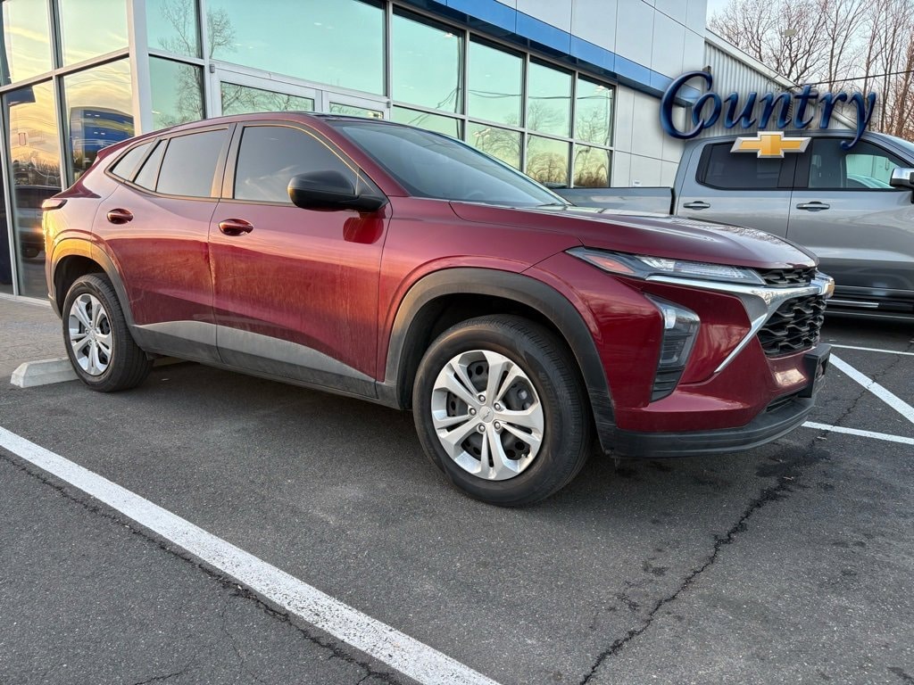 Used 2024 Chevrolet Trax LS SUV