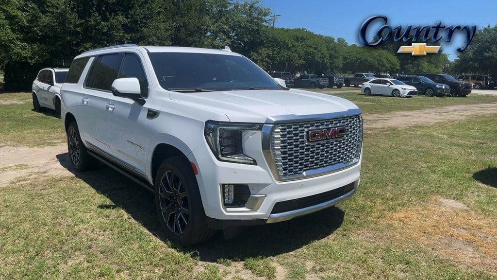 2024 GMC Yukon Denali AWD's photo