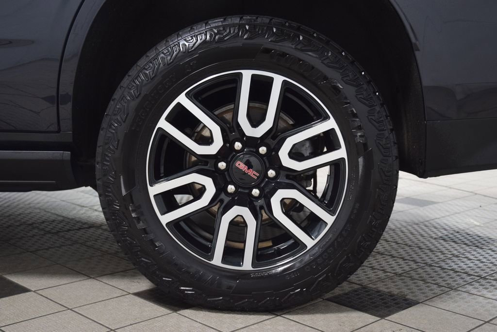 2024 GMC Yukon AT4 - Photo 29