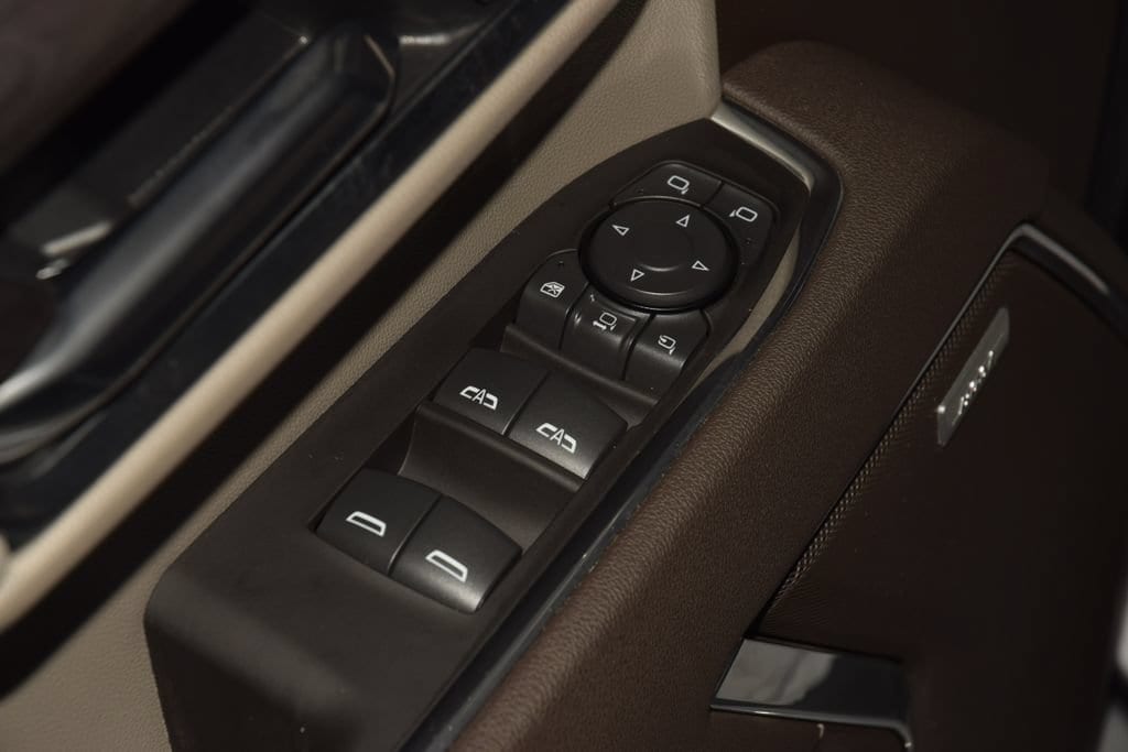 2025 Chevrolet Silverado 3500HD LTZ - Photo 55