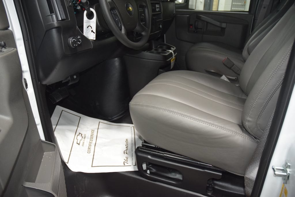 2026 Chevrolet Express Passenger LS - Photo 31